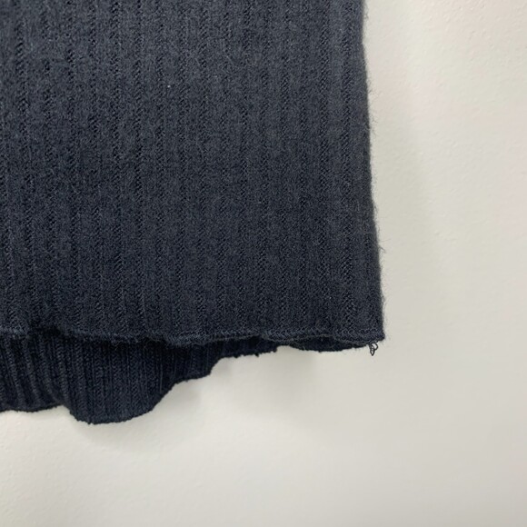 Wishlist womens black v-neck sweater tank top size medium - Picture 3 of 11